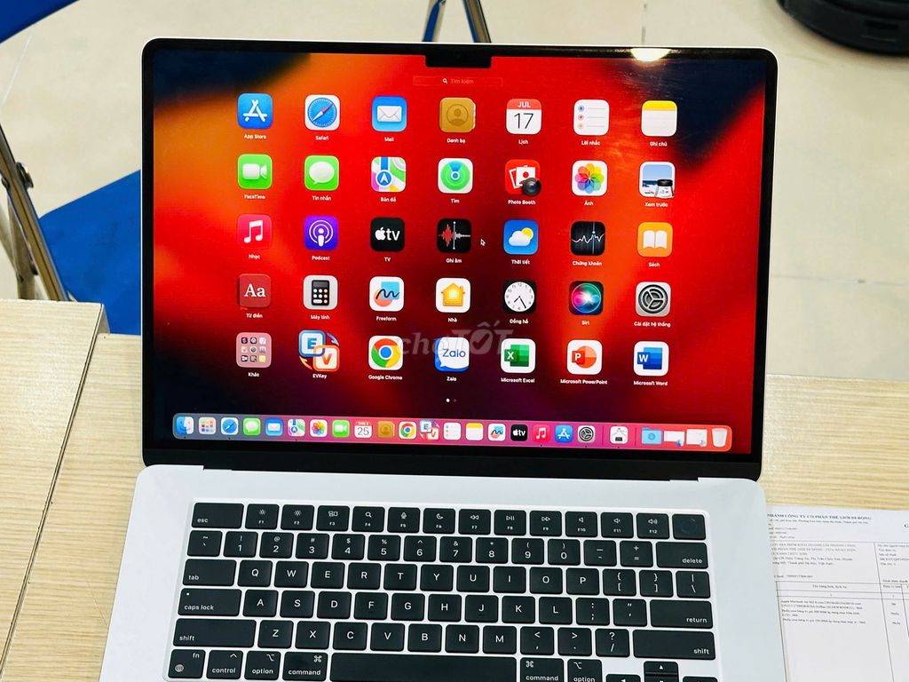MacBook Air M2 15' 8GB/256GB Chính hãng mua tgdd. Mua bán Laptop tại Quận Đống Đa Hà Nội được đăng bởi Thế Hoàng hình 1