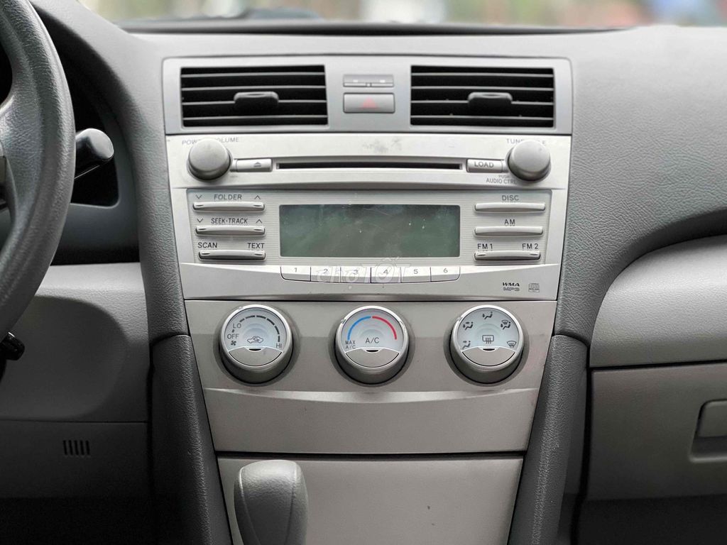 Camry LE 2.5 USA sản xuất 6/2010 siêu chất. Mua bán Ô tô tại Quận Long Biên Hà Nội được đăng bởi Minh Đạt hình 10