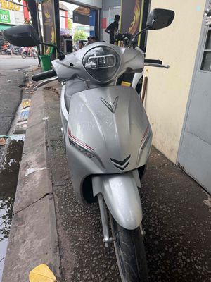 Feliz S 2024 Bạc luôn pin