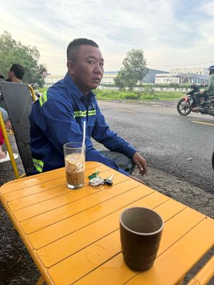 Cần Tuyển 30 Thợ Phụ