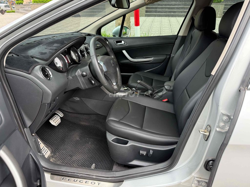 Peugeot 408 2016 Premium 2.0 AT - 43000 km. Mua bán Ô tô tại Quận Long Biên Hà Nội được đăng bởi Duongngo hình 7