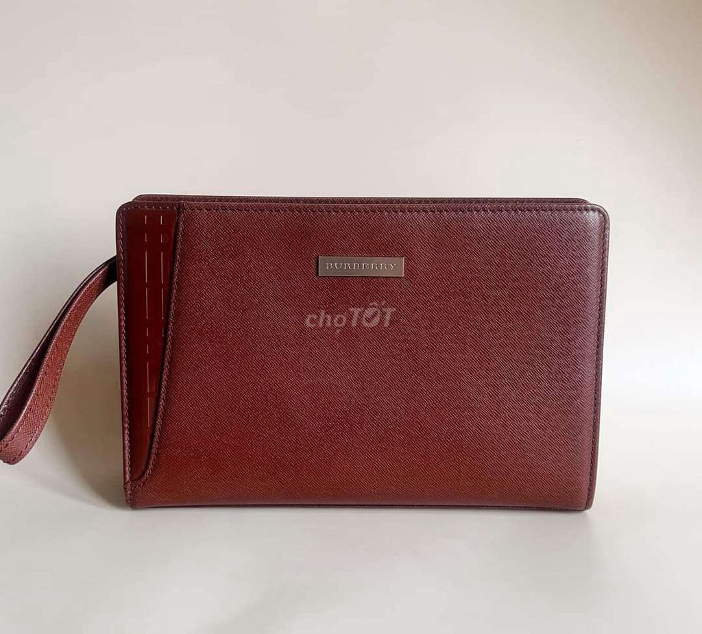 Ví cầm tay Burberry Da Saffiano Nâu đỏ. Mua bán Túi xách tại Quận Hà Đông Hà Nội được đăng bởi Nam Đồ Da authentic hình 1