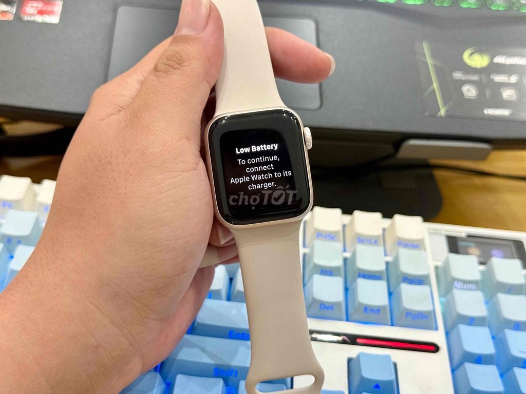 Apple Watch SE3 40MM GPS Nhôm Vàng nhạt Đã sử dụng. Mua bán Thiết bị đeo thông minh tại Quận 10 Tp Hồ Chí Minh được đăng bởi Khoa Nguyễn  hình 1