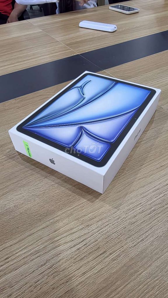 Apple iPad Air M4 128GB Wifi 11 inch. Mua bán Máy tính bảng tại Quận Hải Châu Đà Nẵng được đăng bởi Ngo Duc Tinh hình 1