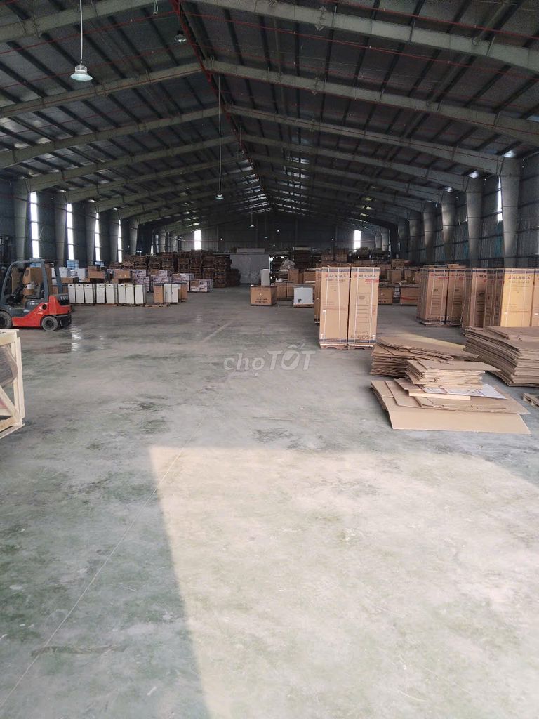 Cho thuê kho diện tích linh hoạt Quốc Lộ 50, Long An , dt : 3.000m2.