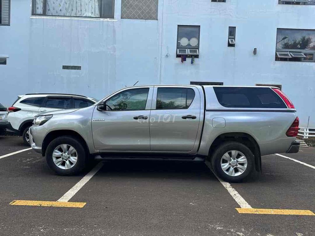 Toyota Hilux 2019 2.4E 4×2 MT nhập Thái Lan. Mua bán Ô tô tại Thành phố Buôn Ma Thuột Đắk Lắk được đăng bởi Trương Hùng  hình 2