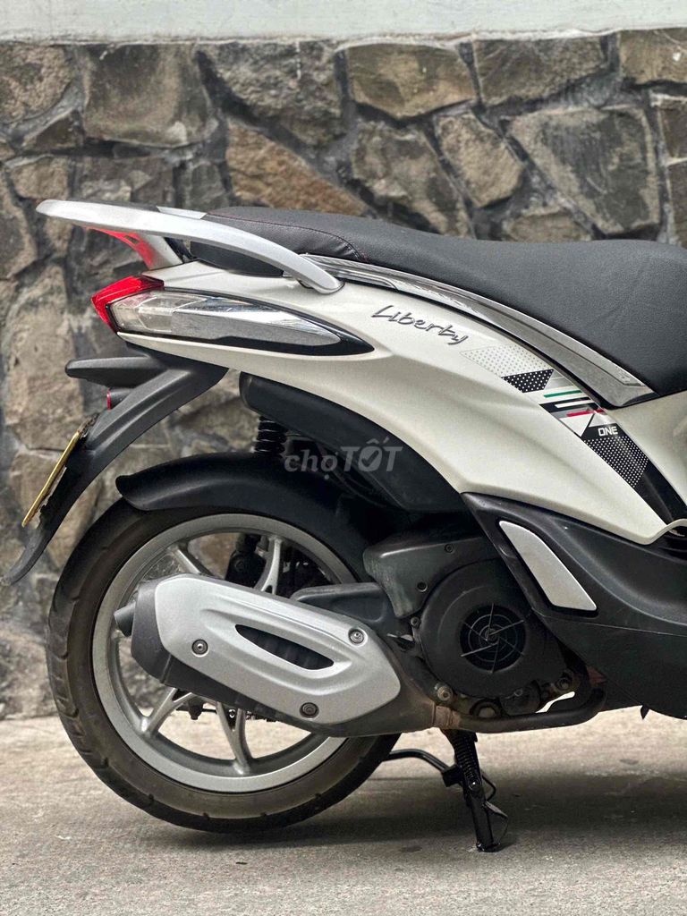 Piaggio Liberty 2019 Trắng. Mua bán Xe máy tại Quận 10 Tp Hồ Chí Minh được đăng bởi Hoang sang hình 4
