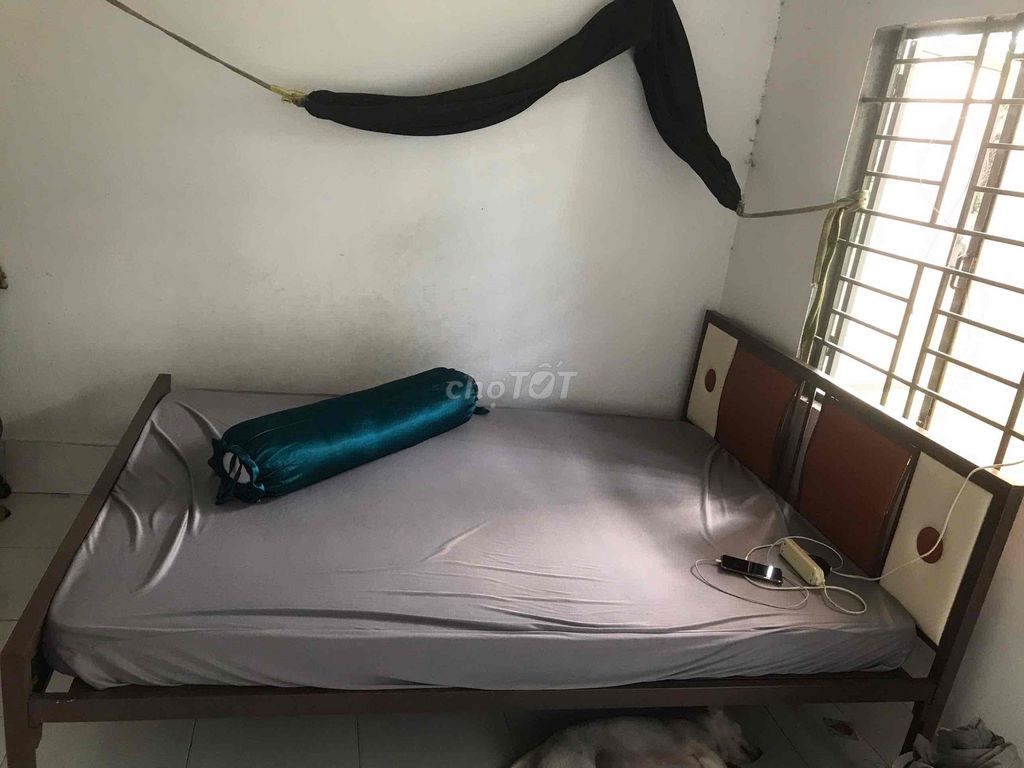 Giường sắt Nâu Đã sử dụng. Mua bán Giường, chăn ga gối nệm tại Quận Ninh Kiều Cần Thơ được đăng bởi A Hào  hình 1