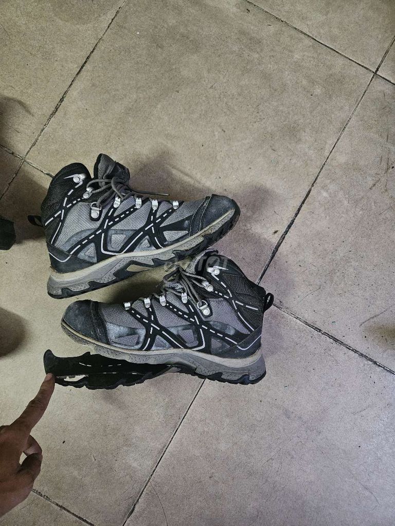 Giày leo núi size 39 cho tặng. Mua bán Đồ thể thao, Dã ngoại tại Quận Bình Thạnh Tp Hồ Chí Minh được đăng bởi Đức hình 1