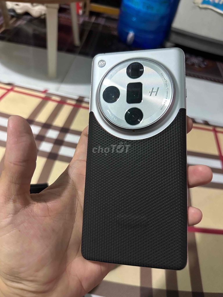 Oppo Find X7 Ultra 16/256GB zin đẹp có gl. Mua bán Điện thoại tại Quận 12 Tp Hồ Chí Minh được đăng bởi Thành Công hình 1