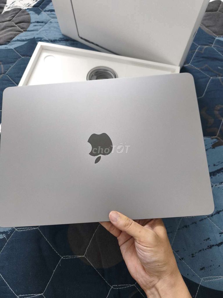 Apple Macbook Air M2 16GB/256GB Xám. Mua bán Laptop tại Quận Bình Tân Tp Hồ Chí Minh được đăng bởi Phạm Đạt hình 1