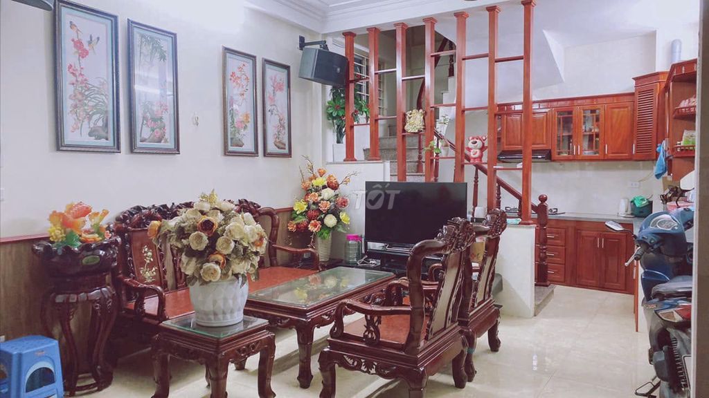 CHO THUÊ NHÀ RIÊNG NGUYÊN CĂN NGÕ 393 TRƯƠNG ĐỊNH, 30M2 X 5T, 4N, 12TR