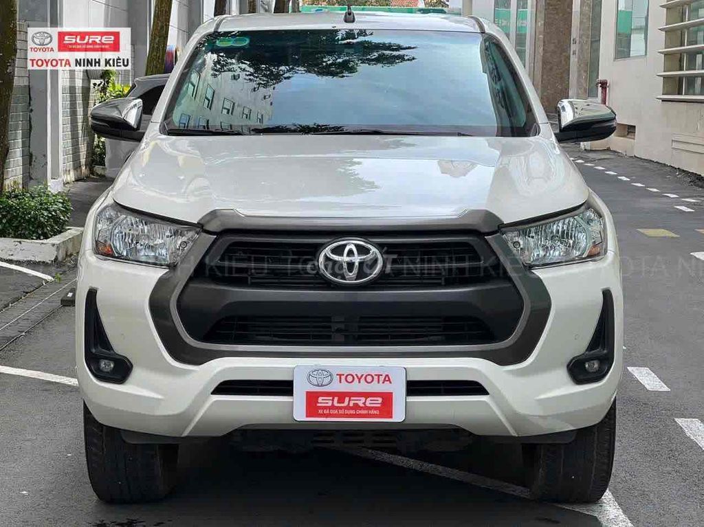 Toyota Hilux 2021 2.4E 4x2 AT - 50000 km. Mua bán Ô tô tại Quận Ninh Kiều Cần Thơ được đăng bởi Toyota Sure Ninh Kiều   hình 2