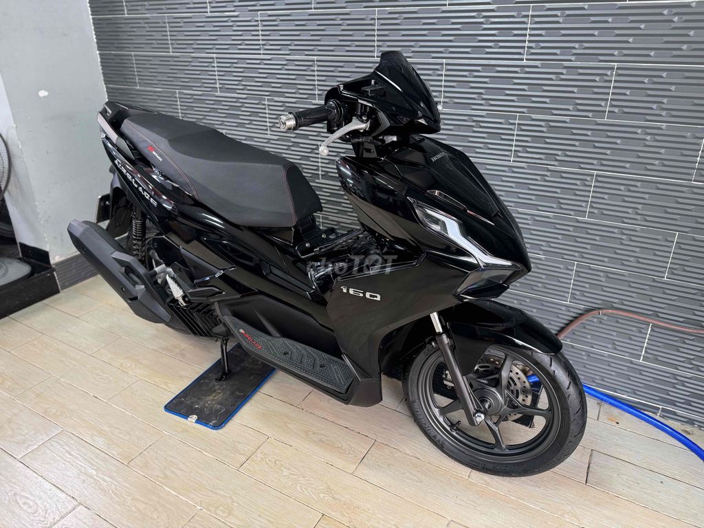 Honda AB 160 2024 Đen bóng kiễng Bstp. Mua bán Xe máy tại Quận Bình Thạnh Tp Hồ Chí Minh được đăng bởi kelwin hình 10