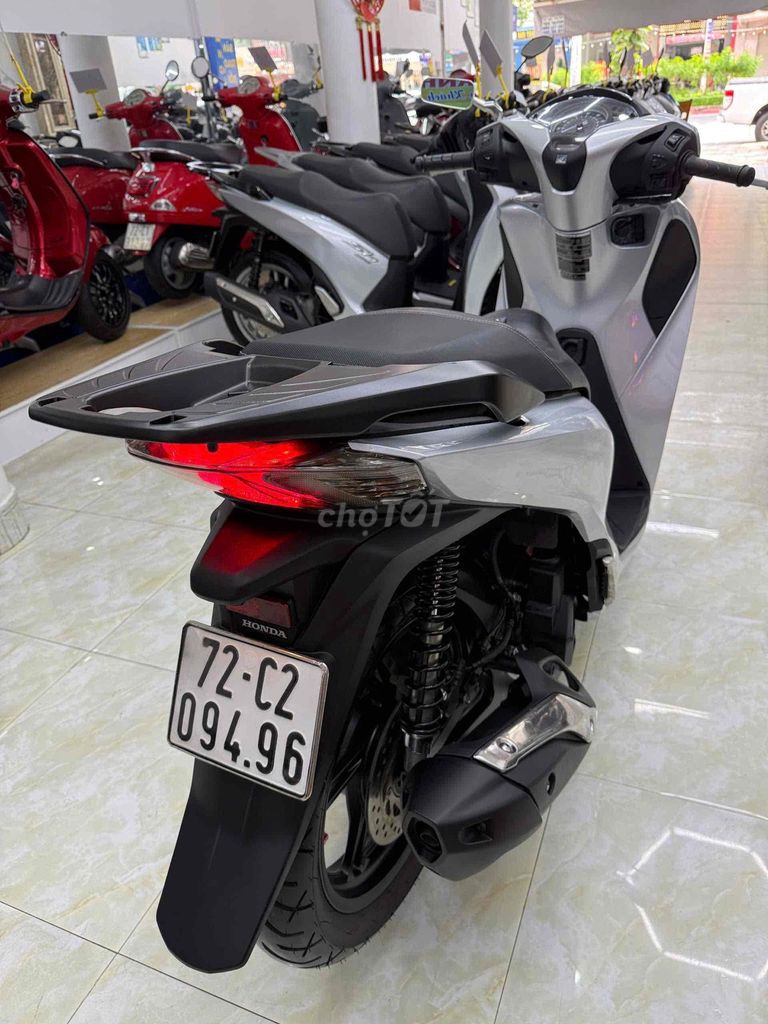 Honda SH 150 ABS 2018 Серебристый