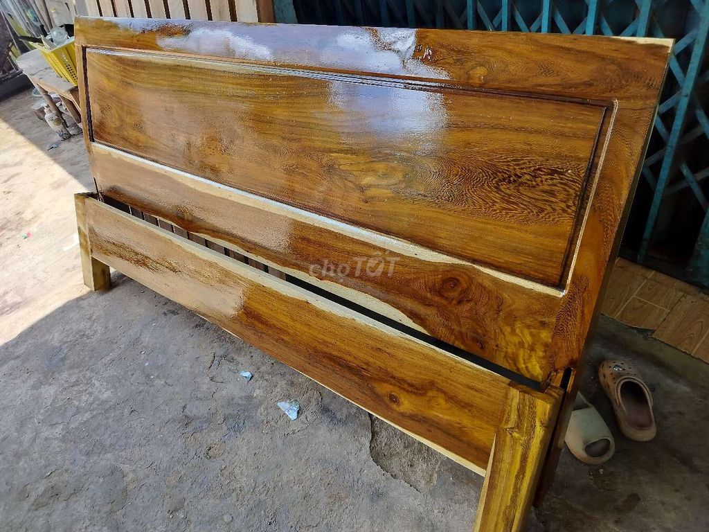 Giường ngủ gỗ muồng vàng. Mua bán Giường, chăn ga gối nệm tại Thành phố Buôn Ma Thuột Đắk Lắk được đăng bởi mr ti hình 1