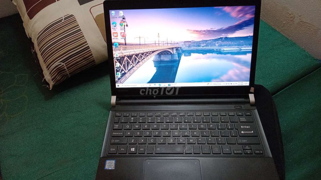 Toshiba Dynabook R73/M i5-7200U 8GB/119GB Đen - 133118905