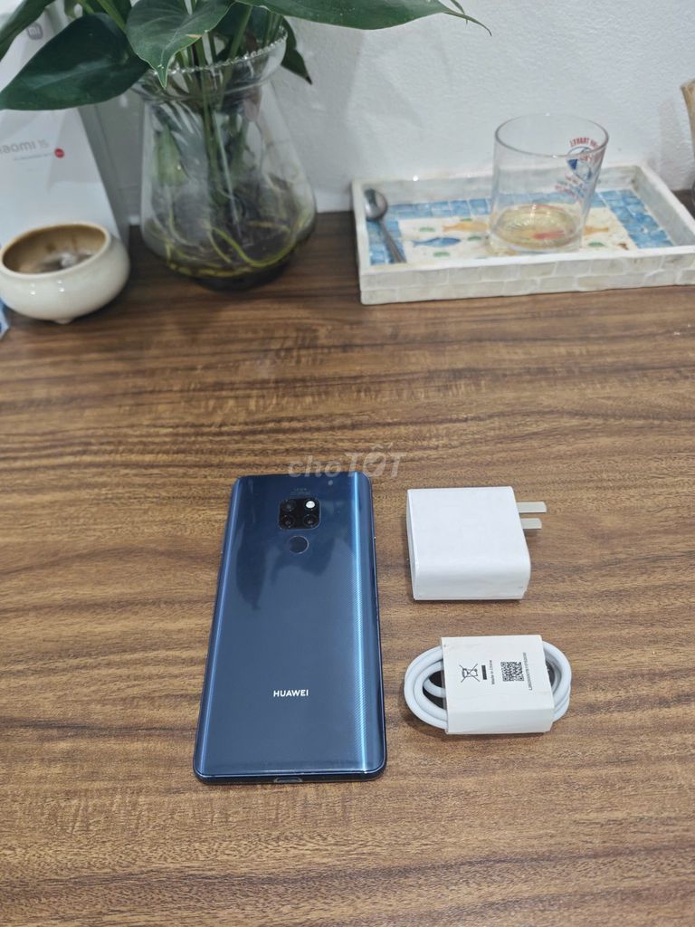 Huawei Mate 20 6/128 Xanh sạc cáp có ship COD. Mua bán Điện thoại tại Quận Hoàng Mai Hà Nội được đăng bởi Trần Ngọc Hiếu hình 1