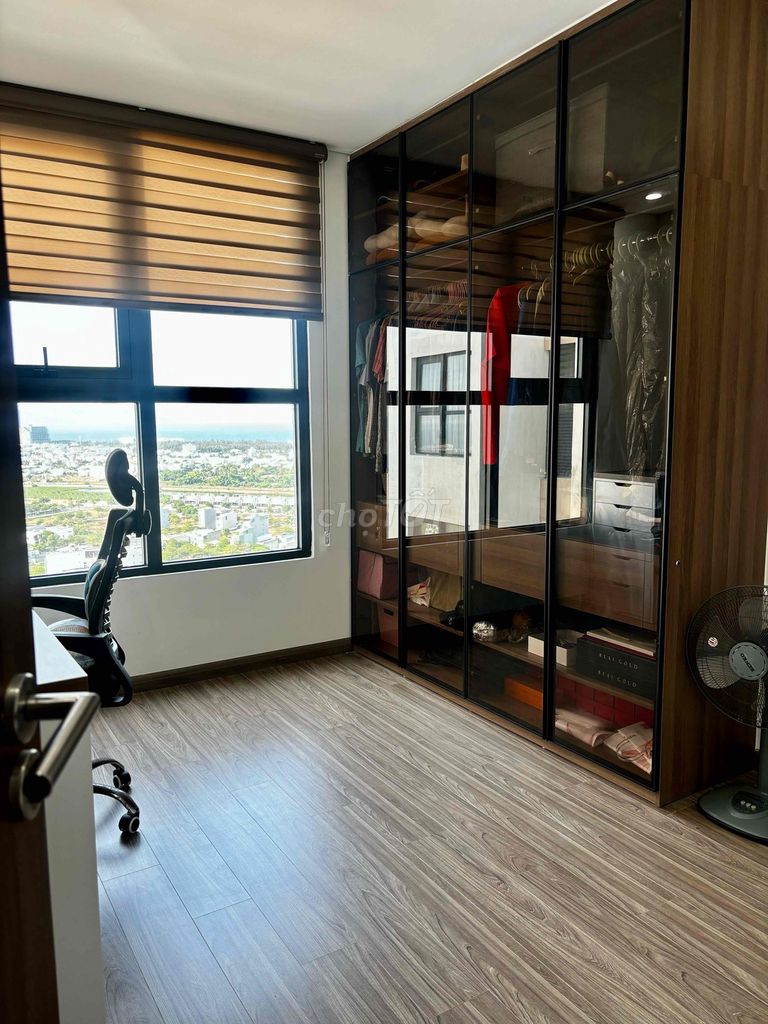 ПРОДАМ ПЛОЩАДЬ CC FPT PLAZA ВЫСОТОЙ 2 ЭТАЖА