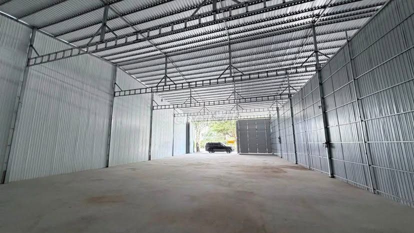 Cho thuê Kho 416 m2 mặt tiền Nguyễn Văn Linh có điện 3 pha 