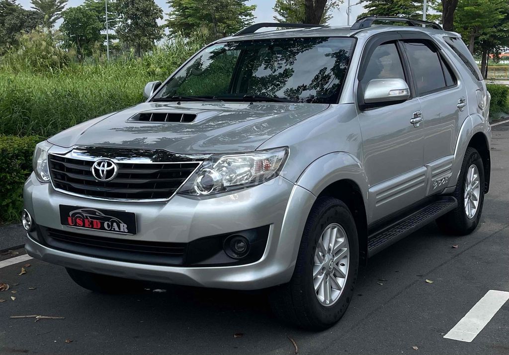 Toyota Fortuner 2015 2.5G MT - 128000 km. Mua bán Ô tô tại Thành phố Thủ Đức Tp Hồ Chí Minh được đăng bởi Dinh Hieu hình 3