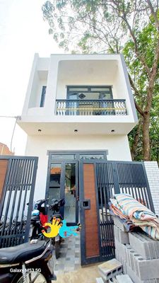 BÁN GẤP CĂN 1 TRỆT 1 LẦU SỔ RIÊNG THỔ CƯ NẰM NGAY BỬU LONG
