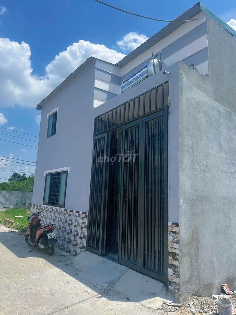 Nhà ngõ hẻm,40m2 ,2 phòng ngủ, đường thân nhân trung, biên hòa