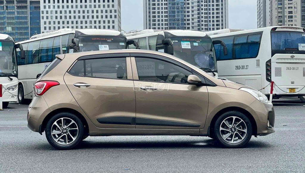 Hyundai Grand i10 2021 Nâu Tự động 50000km