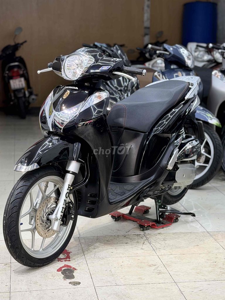 Honda SH Mode 2014 черная, номера Хошимина, 1 хозяин