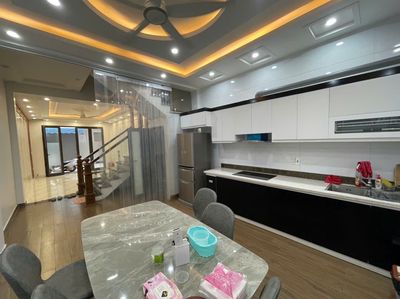 Cho thuê nhà full đồ phố Văn Cao, 4 p.ngủ, DT: 60m2.. Cho thuê nhà ở tại Quận Hải An Hải Phòng được đăng bởi Nguyễn Văn Tú