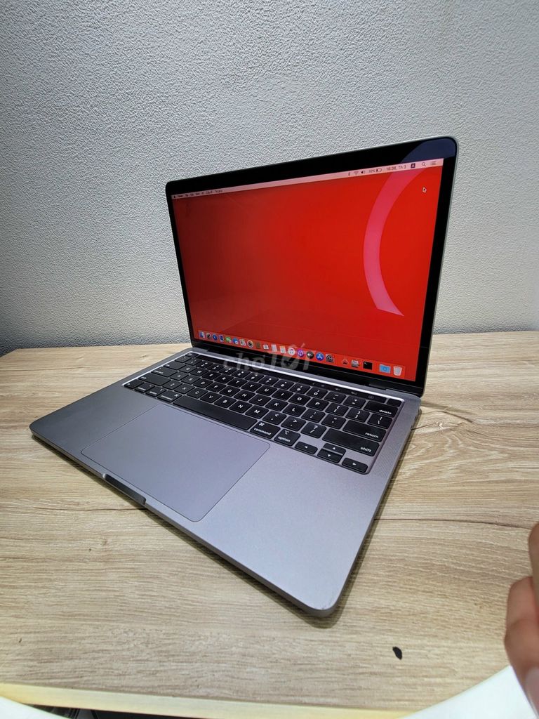 MACBOOK PRO 13