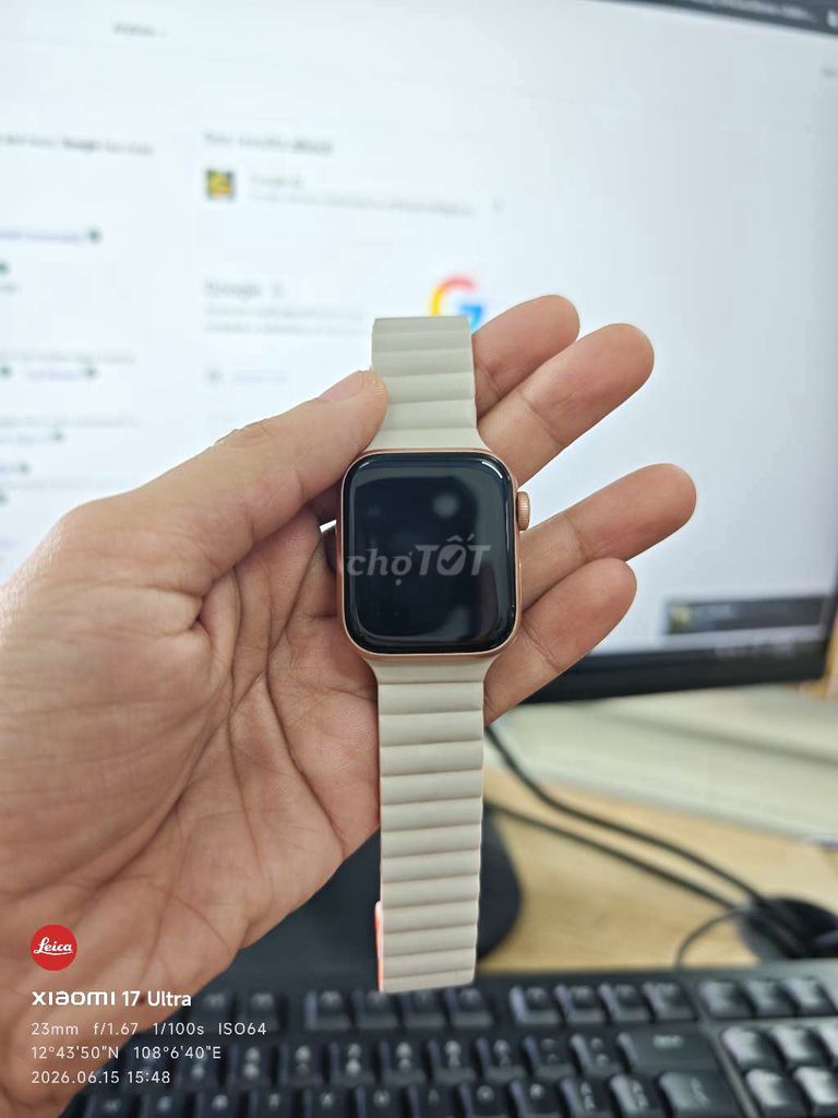 Apple Watch Series 4 40mm Vàng hồng. Mua bán Thiết bị đeo thông minh tại Thành phố Buôn Ma Thuột Đắk Lắk được đăng bởi Mai Le Anh Hoang hình 1