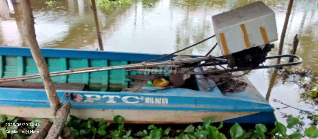 Vỏ máy xe. Mua bán Phương tiện khác tại Huyện Trần Văn Thời Cà Mau được đăng bởi Vũ Linh hình 1