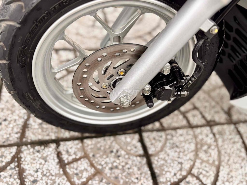 Lead 4val 2023,xe đi lướt odo 6700km,máy zin chất. Mua bán Xe máy tại Quận Ninh Kiều Cần Thơ được đăng bởi Cửa Hàng Xe máy Tân Lập Hưng hình 4