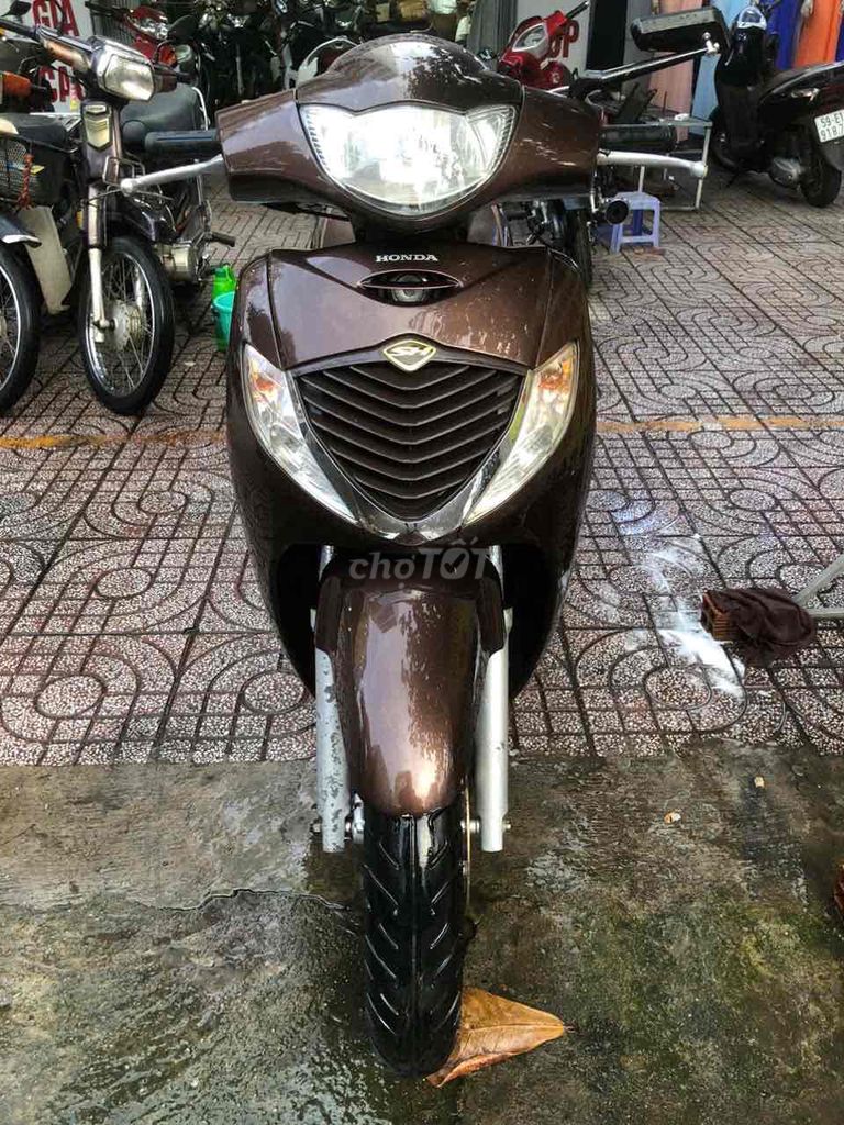 bán sh nhập ý, zin chính chủ. Mua bán Xe máy tại Quận Tân Phú Tp Hồ Chí Minh được đăng bởi Tin hình 1