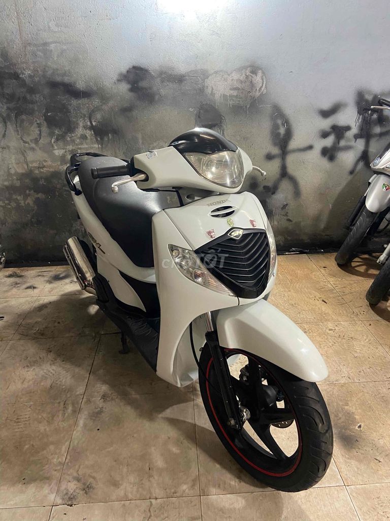 sh ý 2005 úp áo sh ý 2008 xe đẹp máy chất. Mua bán Xe máy tại Thành phố Dĩ An Bình Dương được đăng bởi Cửa Hàng Xe Máy Huy Khoa  hình 6