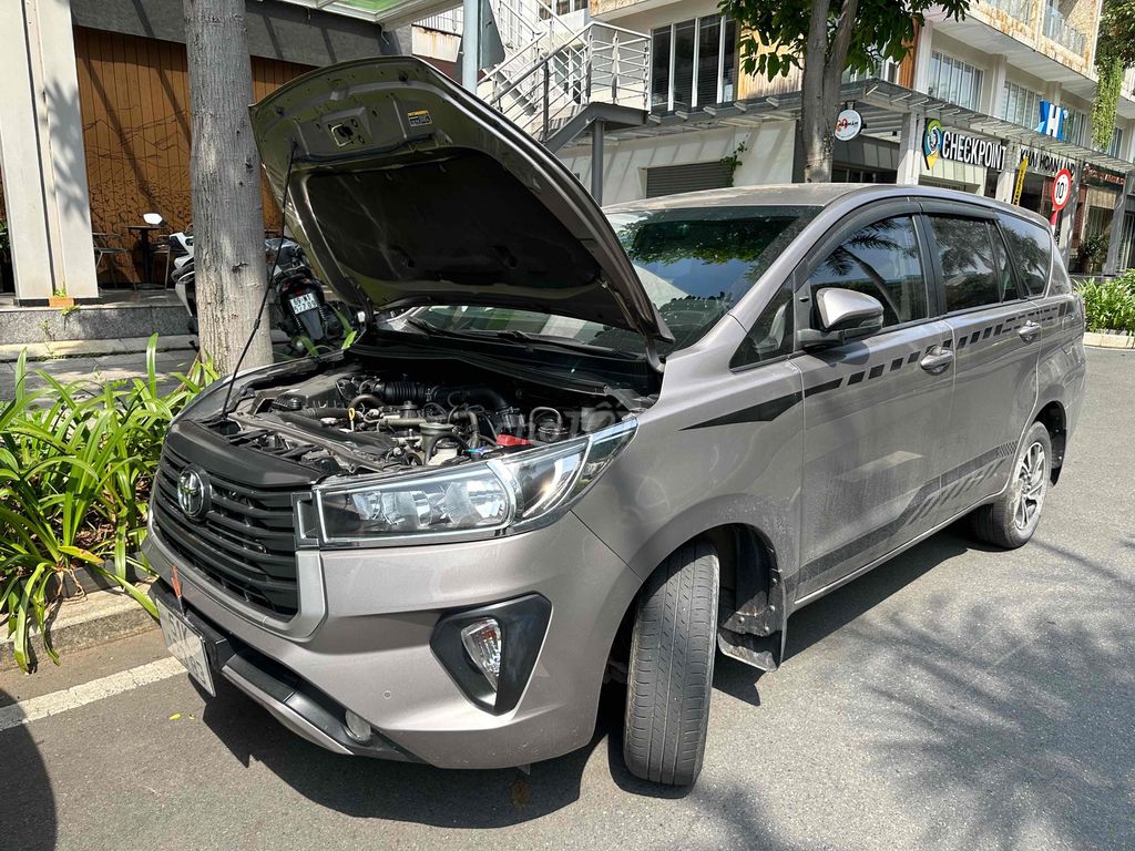 Toyota Innova E 2021 Số sàn 7c màu đồng ánh kim. Mua bán Ô tô tại Quận Bình Thạnh Tp Hồ Chí Minh được đăng bởi phuongneo hình 1