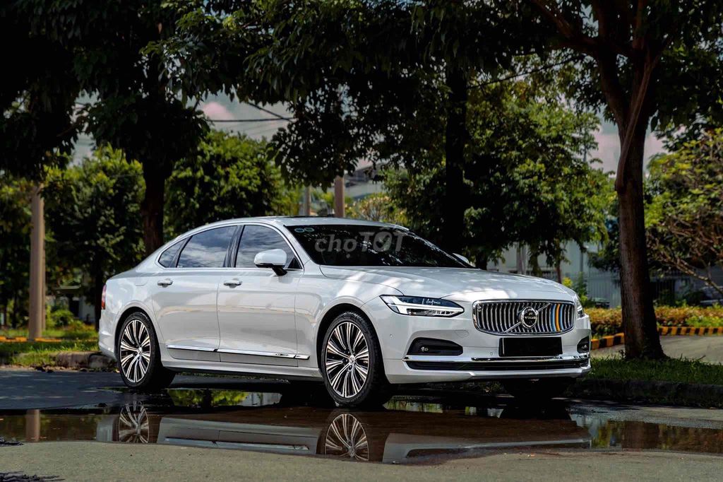 Volvo S90 2022 LWB Ultimate B6 AWD - Bank 90%. Mua bán Ô tô tại Quận 7 Tp Hồ Chí Minh được đăng bởi PHÁT ĐẠT LUXURY CAR hình 2