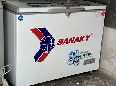 Em cần pass lại: Tủ đông Inverter Sanaky VH-2899W3