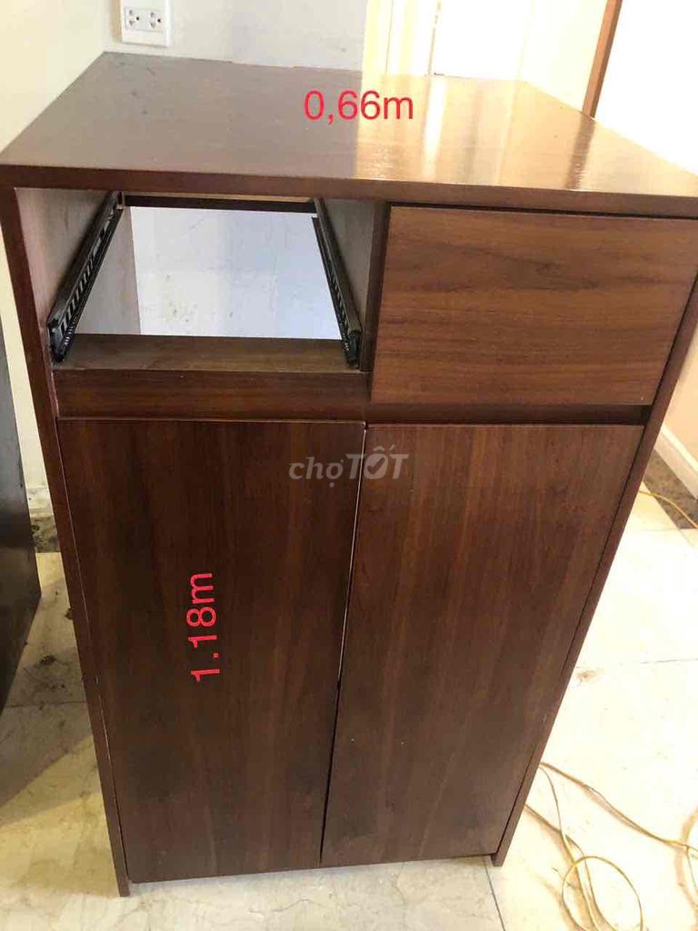 Thanh lý tại xuân diệu hà nội. Mua bán Tủ, kệ gia đình tại Quận Tây Hồ Hà Nội được đăng bởi Hoàng Quỳnh Trang hình 1