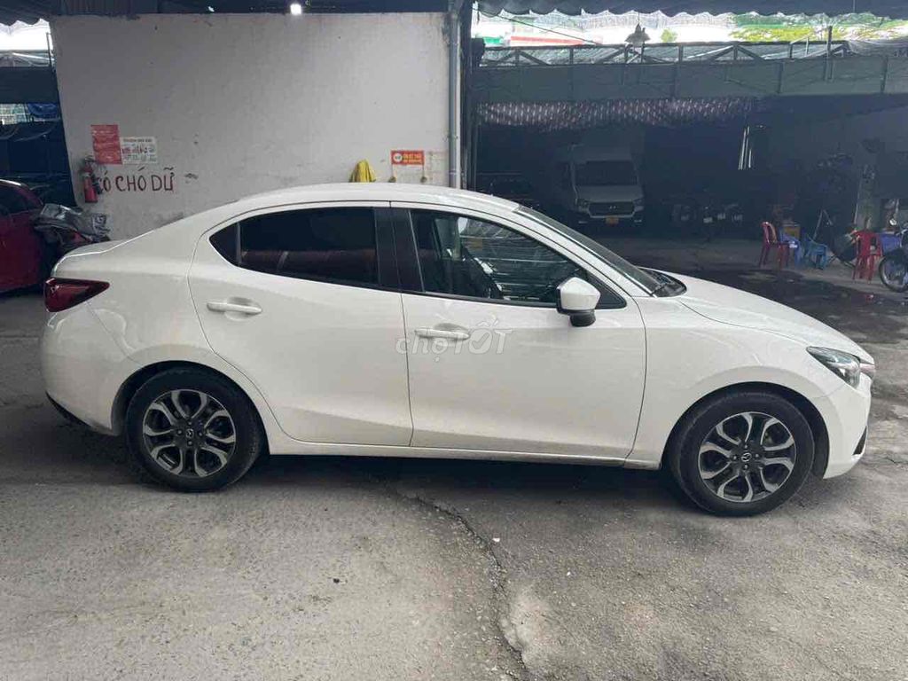 Mazda 2 2017  1.5 AT Sedan - 76 km