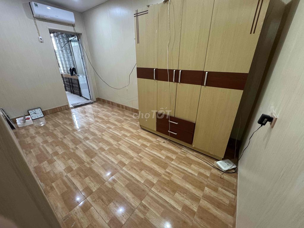 2-этажный дом в аренду, в переулке, улица Тьен Лой, недалеко от рынка Дон, Ха