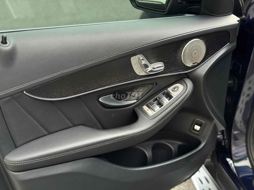 Mercedes Benz GLC 2021 300 4MATIC - 60000 km. Mua bán Ô tô tại Quận Tân Phú Tp Hồ Chí Minh được đăng bởi Thế Anh hình 8