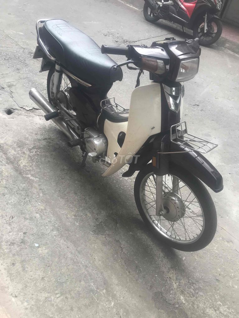 Cần bán. Mua bán Xe máy tại Quận Hà Đông Hà Nội được đăng bởi nguyễn văn trường hình 2