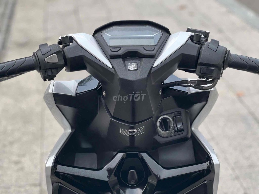 Honda Vario 125 2020 Bạc Đen Smartkey. Mua bán Xe máy tại Quận 11 Tp Hồ Chí Minh được đăng bởi Hưng Từ hình 9