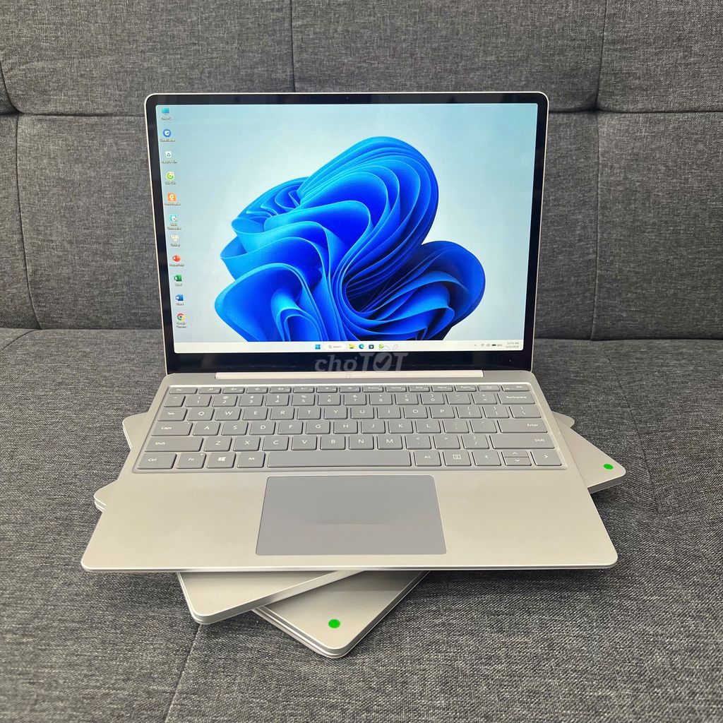 Surface Laptop Go 1 i5-1035G1 / Ram 16GB/đẹp keng. Mua bán Laptop tại Thành phố Buôn Ma Thuột Đắk Lắk được đăng bởi Vi Tính Gia Lâm hình 1