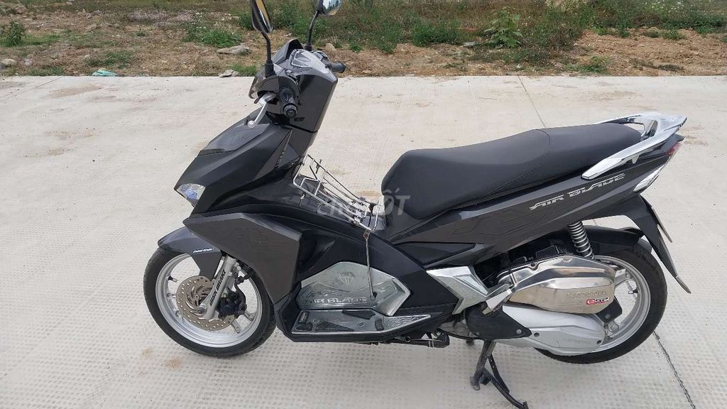 Honda Air Blade Xám 3D 63.980 km