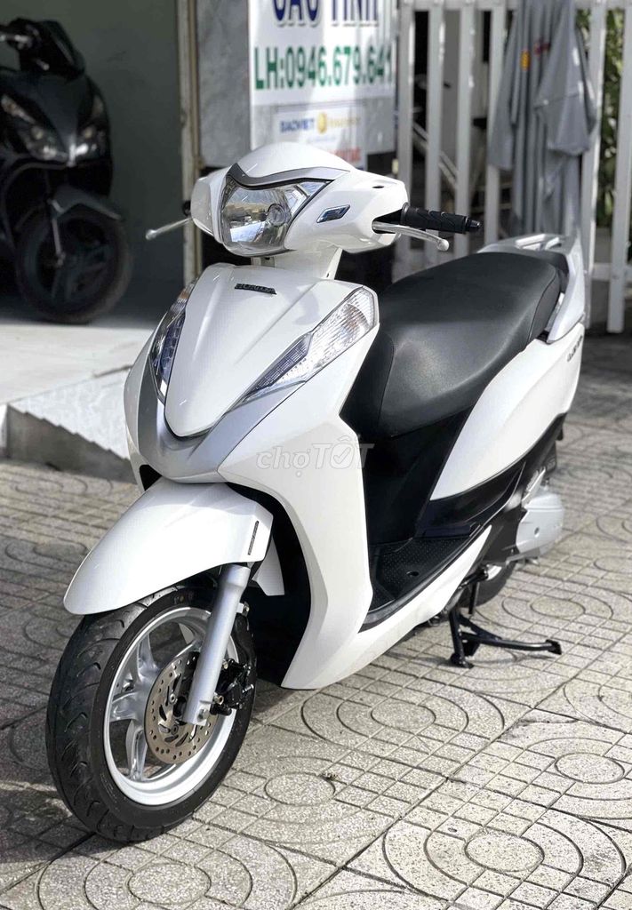 📣 Honda Lead Fi 125cc đời cuối Trắng Ngọc-Trinh Zi. Mua bán Xe máy tại Thành phố Rạch Giá Kiên Giang được đăng bởi Xe Máy Thanh Phương hình 1