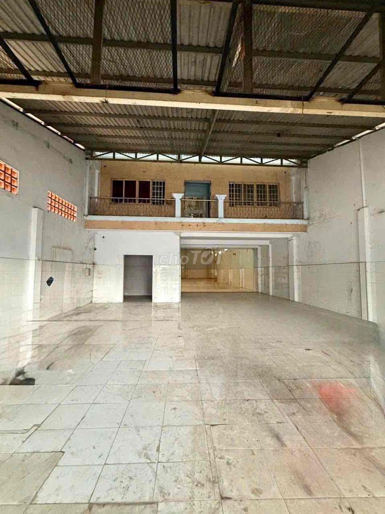 KHO XƯỞNG TỈNH LỘ 10 ( 500m2 )