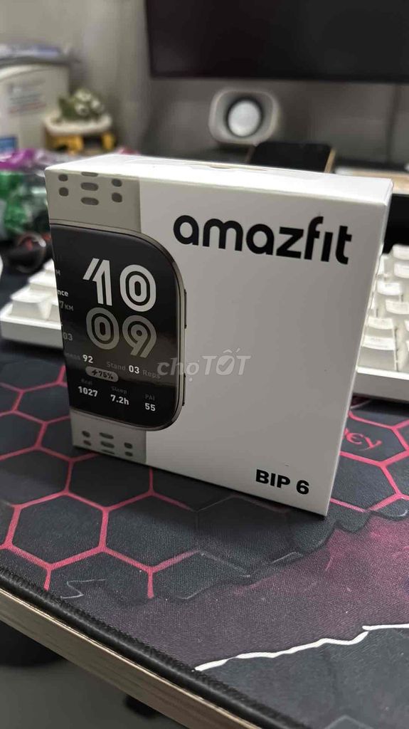 amazfit bip 6 nguyên seal kèm tai nghe anker k20i
